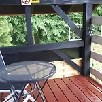 Holiday home Dom W Gaju Nad Jeziorem Debno