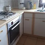 Dom W Gaju Nad Jeziorem Debno Lakorz